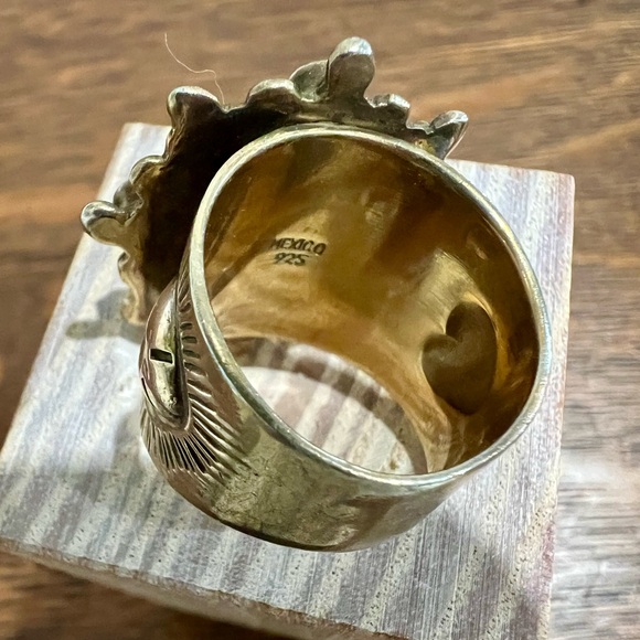 Virgins Saints and Angels Ring - Picture 5 of 8